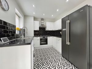 Kitchen- click for photo gallery